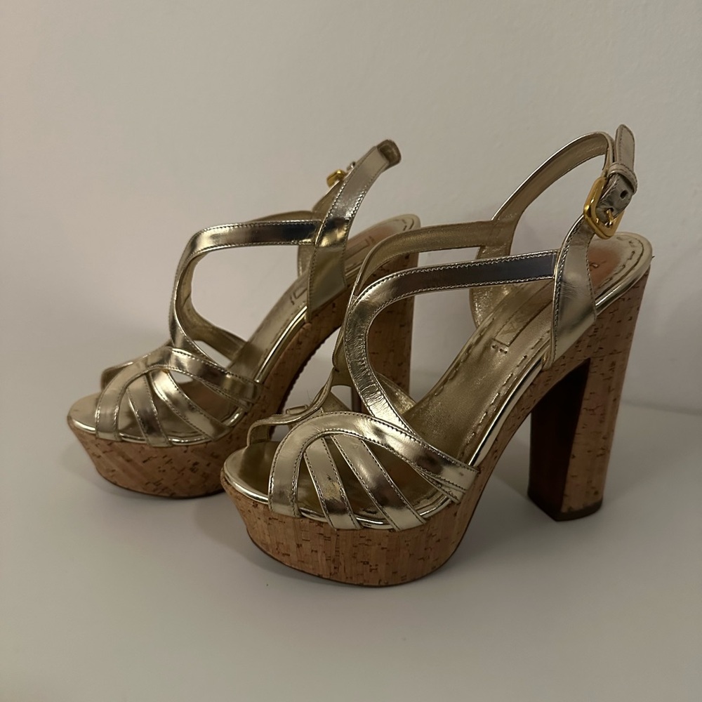 Prada Gold Platform Sandals with Strappy Design - Picture 2 of 4